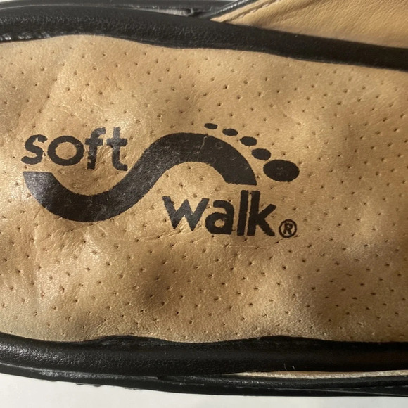 Soft Walk Women's Black Buckle Round Closed Toe Slip On Wedge Heel Clogs 8N - Picture 9 of 9